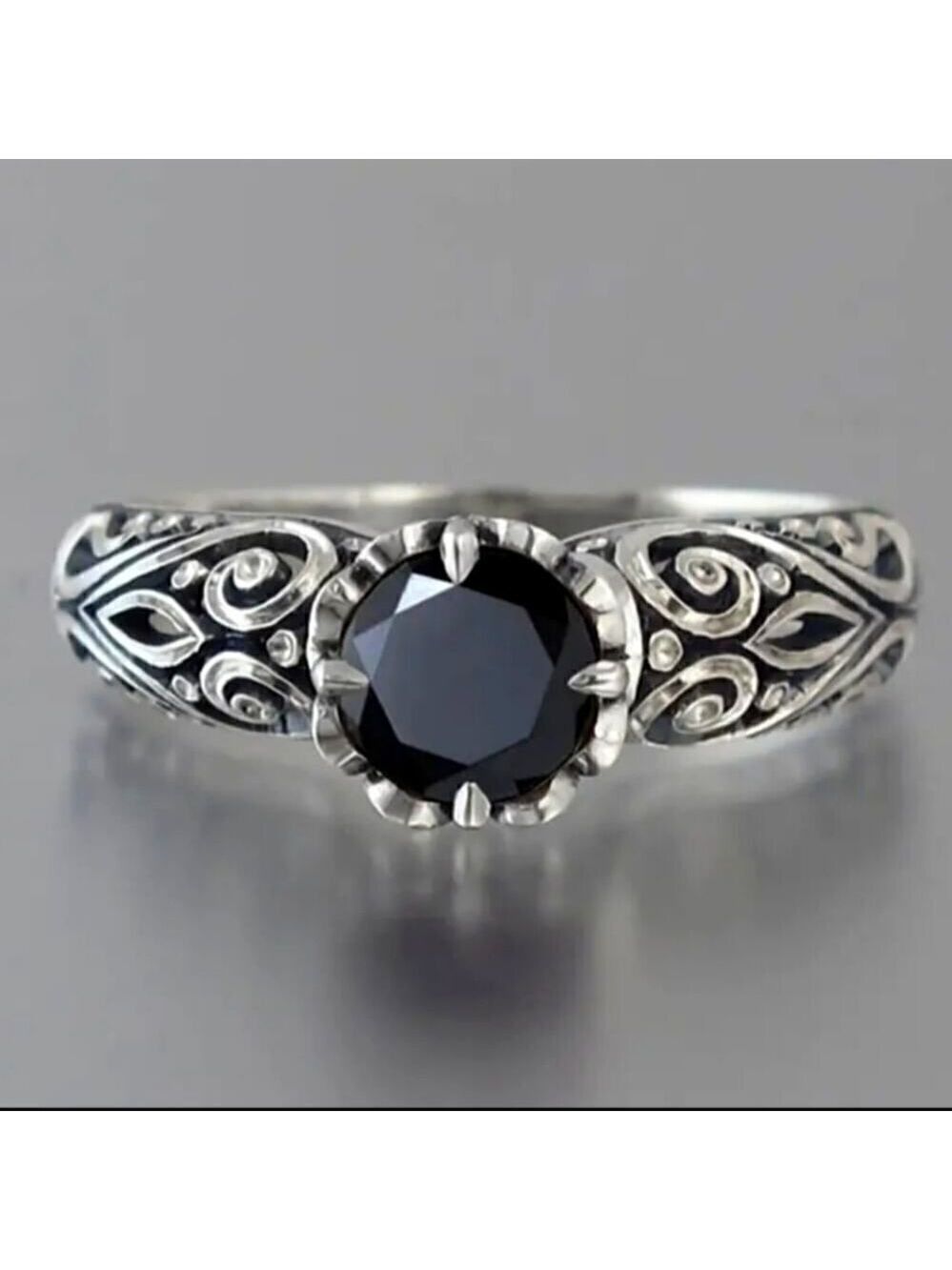 Vintage Style Ring With Round Cut Black Cubic Zirconia Gemstone
